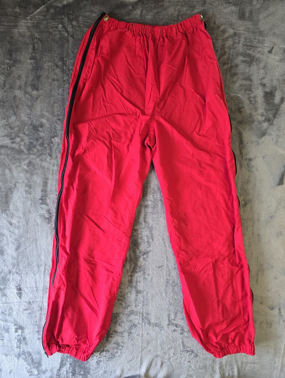 Vintage LL Bean Red Splash Windbreaker Pants Size Medium Full Zip Track Nylon